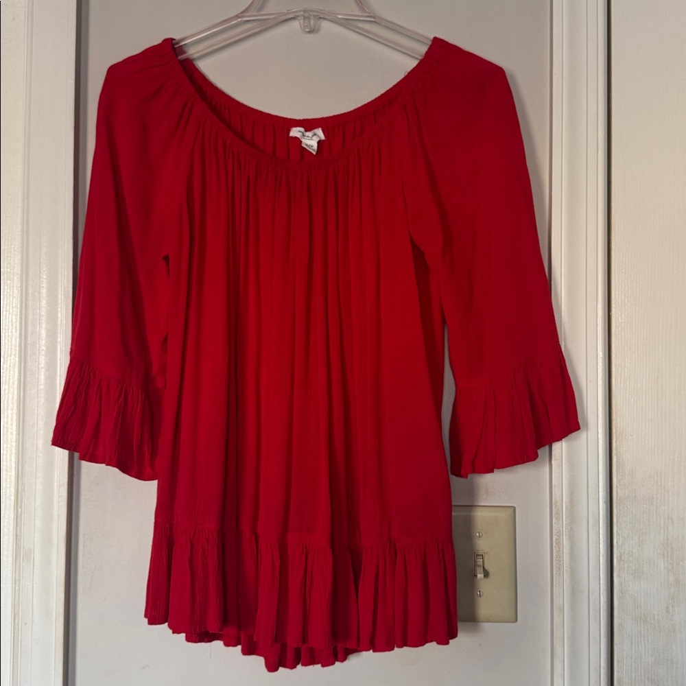 beachlunchlounge Red Off-Shoulder Ruffle Top - Picture 3 of 9